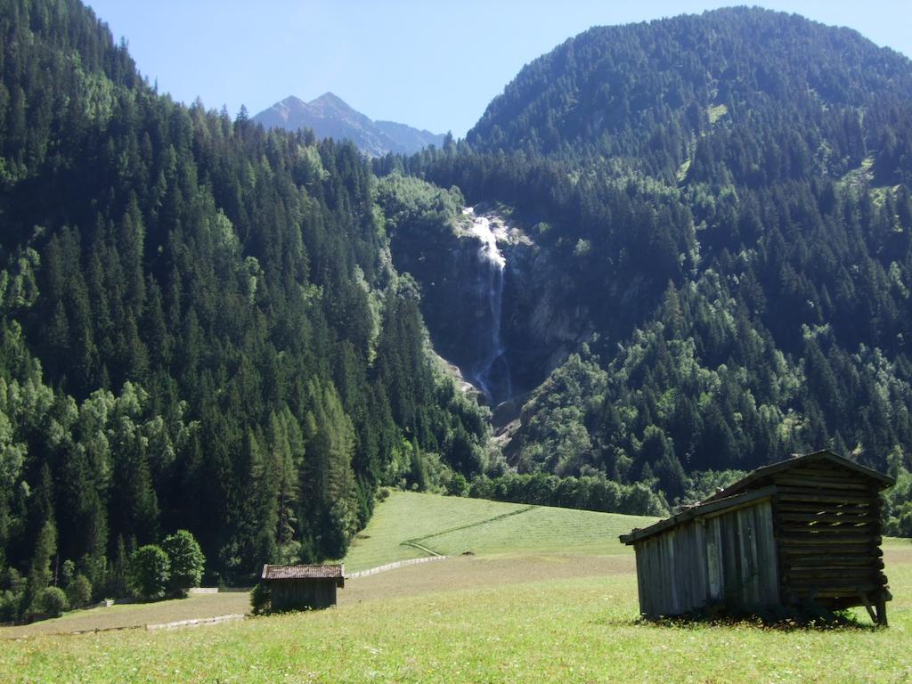 Appartement O. Tom'S Huette Neustift im Stubaital Room photo
