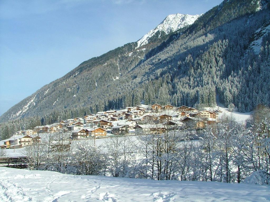 Appartement O. Tom'S Huette Neustift im Stubaital Exterior photo