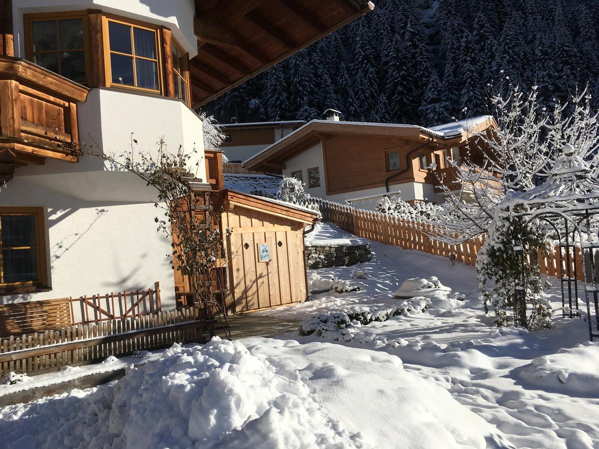 Appartement O. Tom'S Huette Neustift im Stubaital Exterior photo